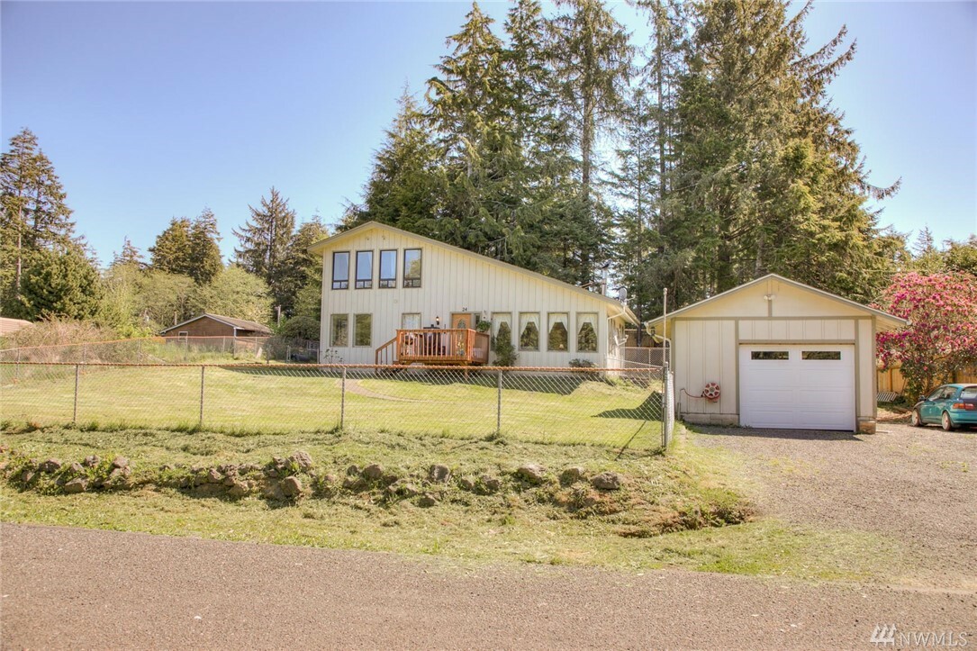 Property Photo:  24 Nelson Place  WA 98535 