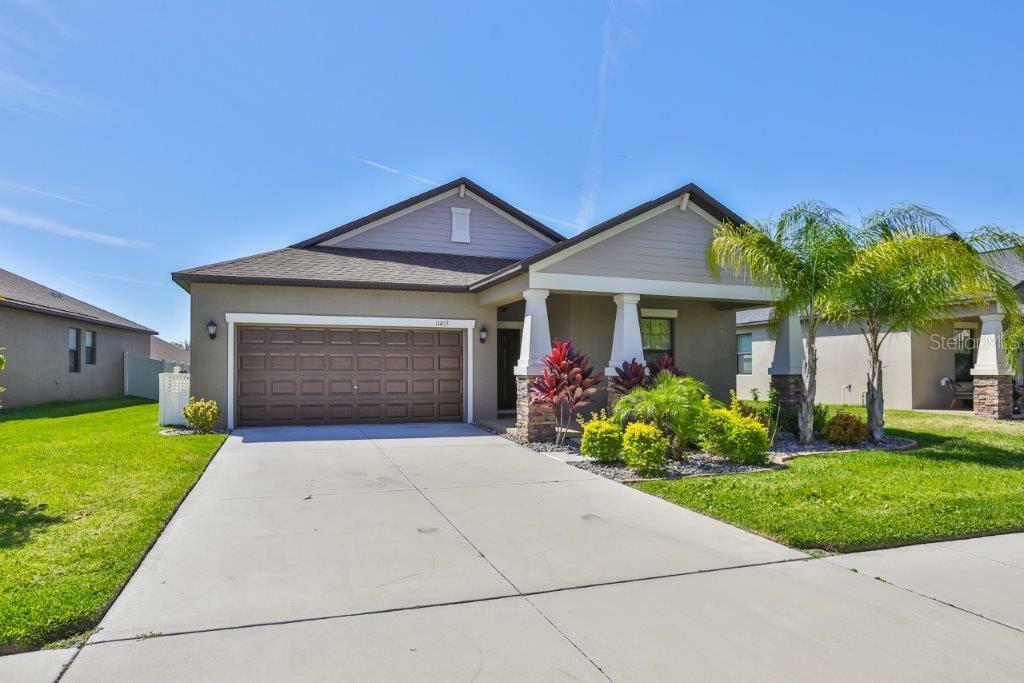 Property Photo:  11033 Little Blue Heron Drive  FL 33579 