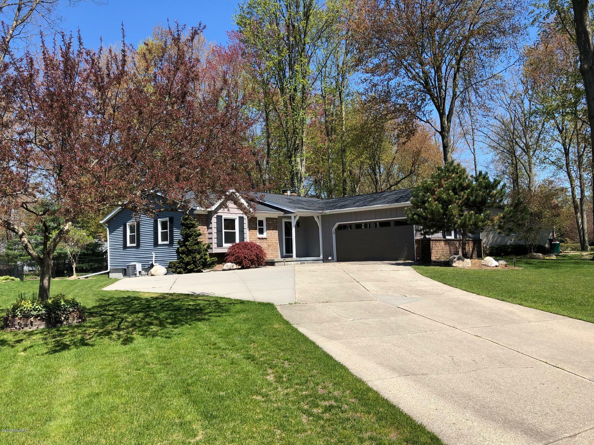 Property Photo:  7317 Yorkshire Drive  MI 49426 