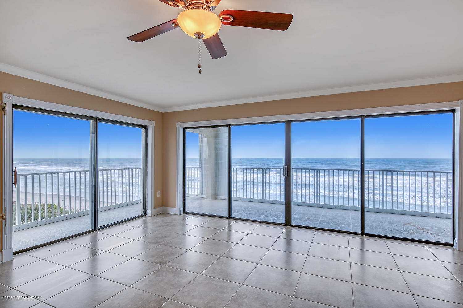 Property Photo: 403 Highway A1a FL 32937