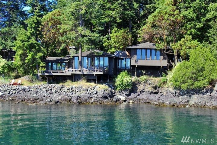 Property Photo:  17 Brown Island  WA 98250 