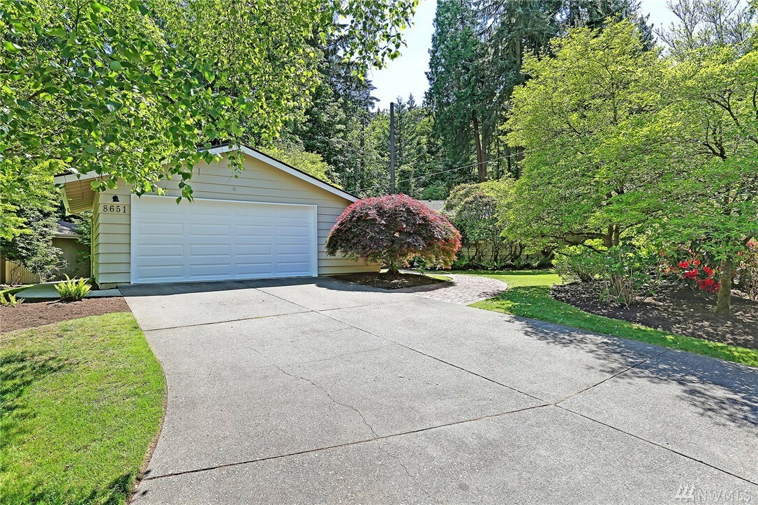 Property Photo:  8651 SE 63 St  WA 98040 