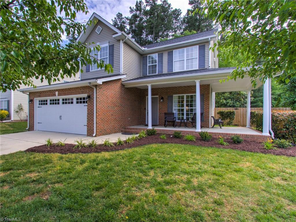 Property Photo:  2 Hartsfield Court  NC 27407 