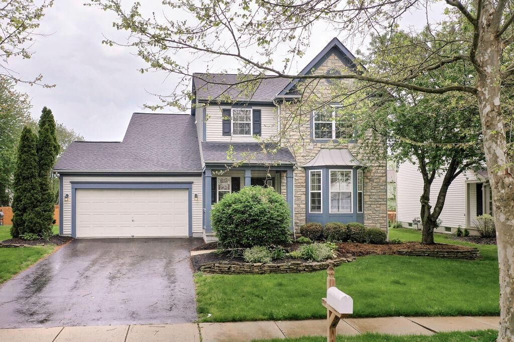 Property Photo:  7990 Lazelle Woods Drive  OH 43081 