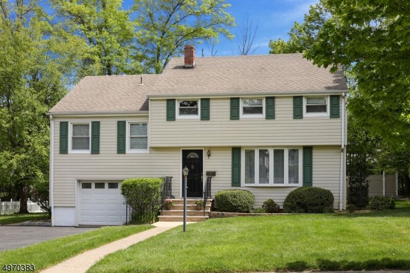 Property Photo:  8 Vincent Pl  NJ 07044 