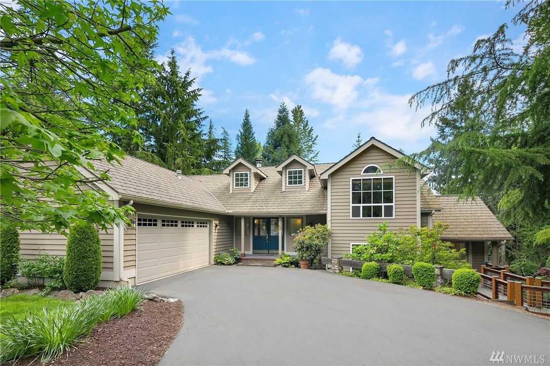 Property Photo: 24107 NE 6th Place WA 98074