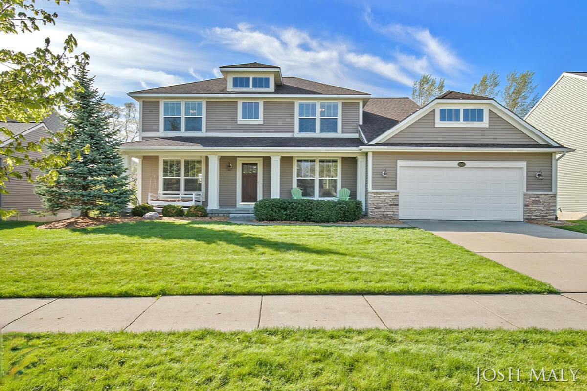 Property Photo:  8546 Twin Lakes Drive  MI 49428 