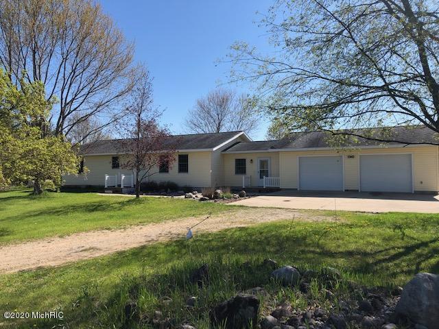 Property Photo: 13930 55th Avenue MI 49340