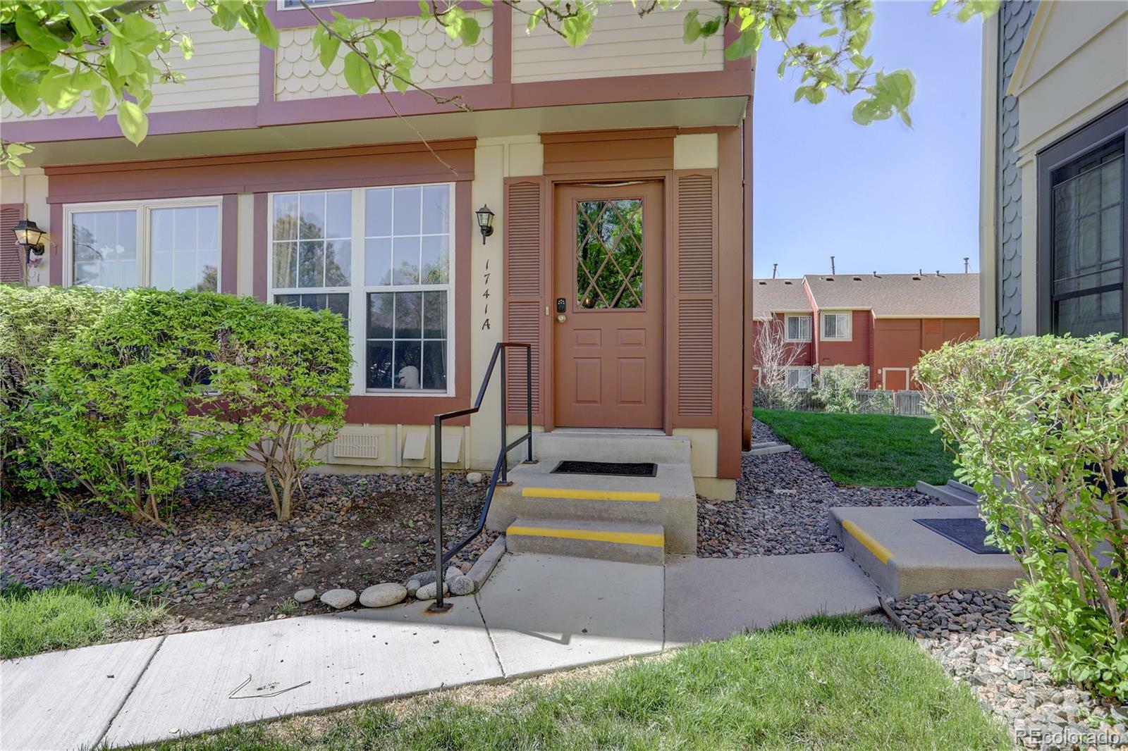 Property Photo:  1741 S Blackhawk Way A  CO 80012 