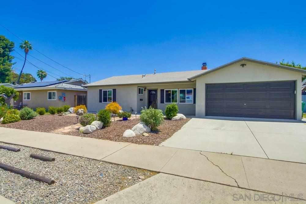 Property Photo:  9613 E Hartland Cir  CA 92071 