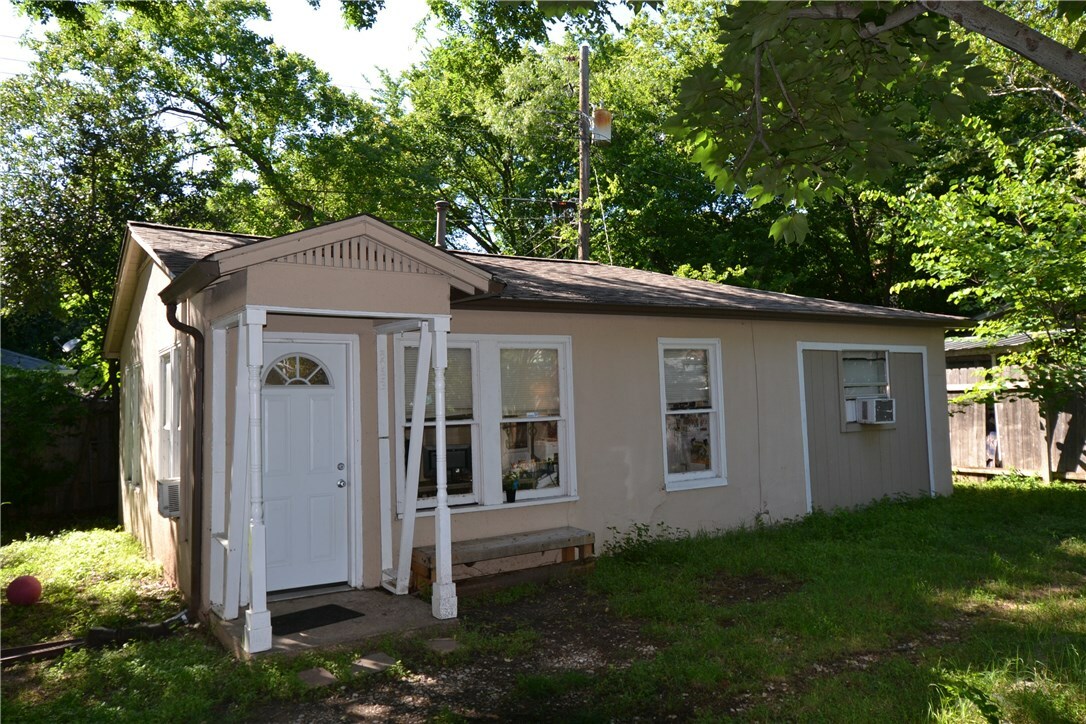 Property Photo:  808 E 46th Street B  TX 78751 