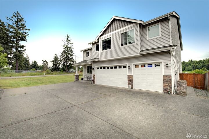 Property Photo:  20605  74th Avenue E  WA 98387