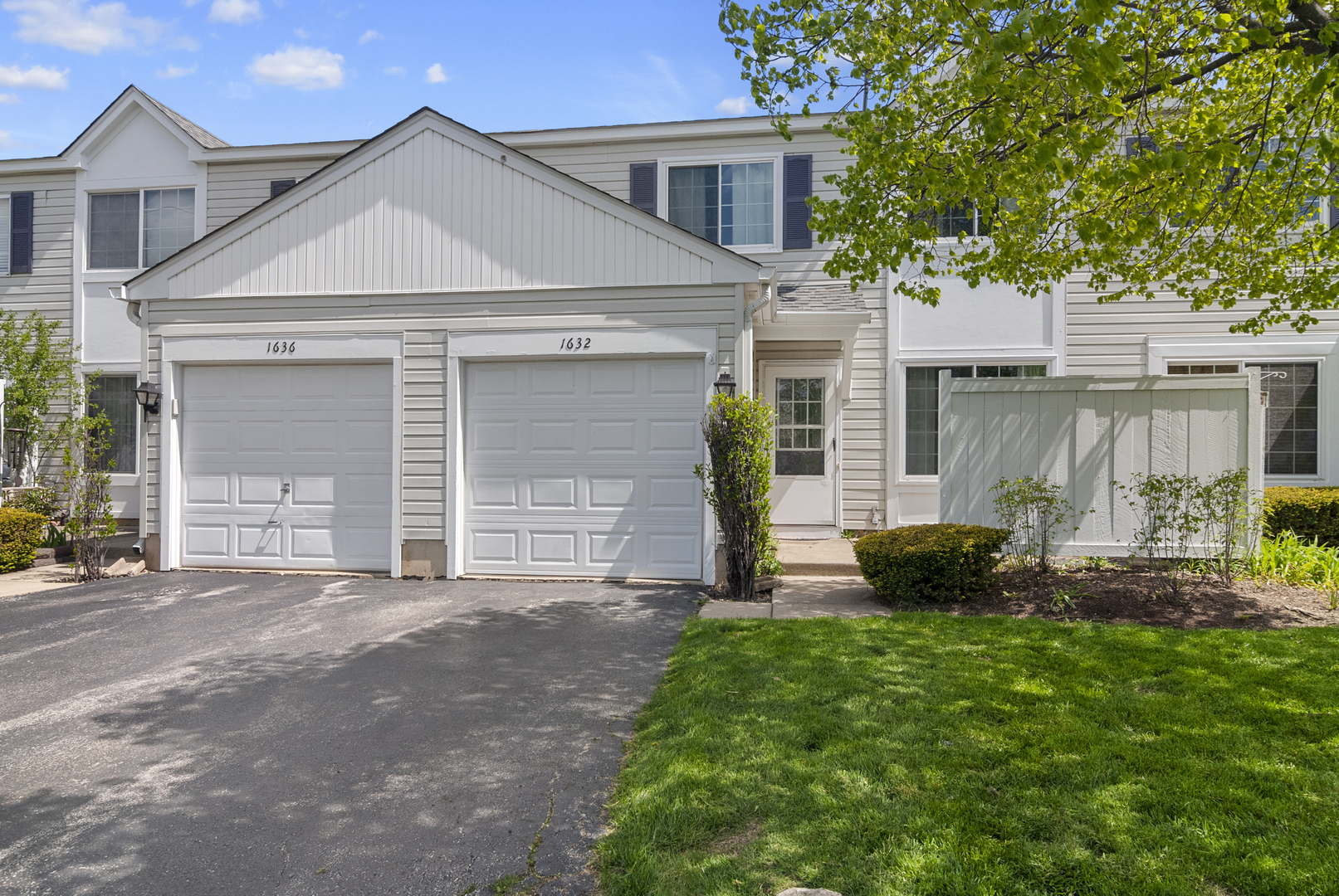 Property Photo: 1632 Normantown Road IL 60564