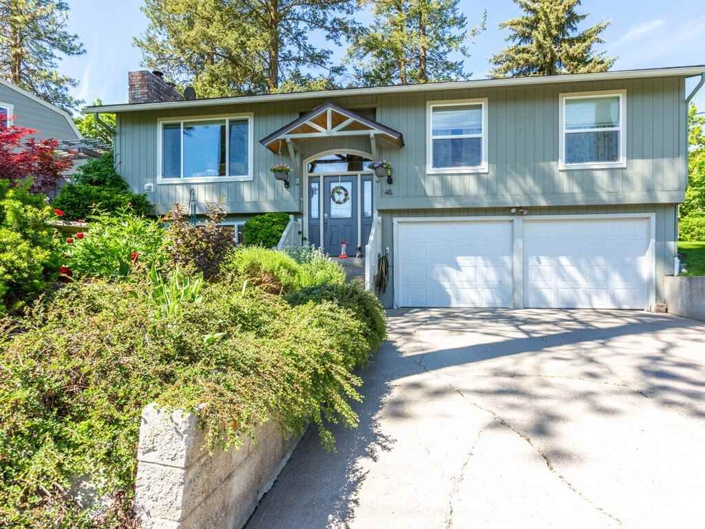 Property Photo: 703 N Kruger St WA 99109