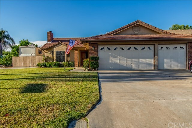 Property Photo:  23856 Canyon Lake Drive N  CA 92587 