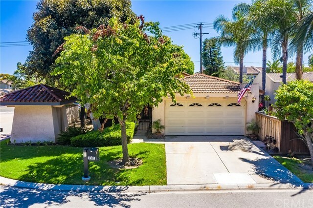 8302 Delfino Circle  Huntington Beach CA 92646 photo