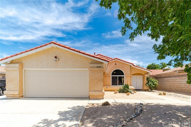 Property Photo:  44114 37th Street W  CA 93536 