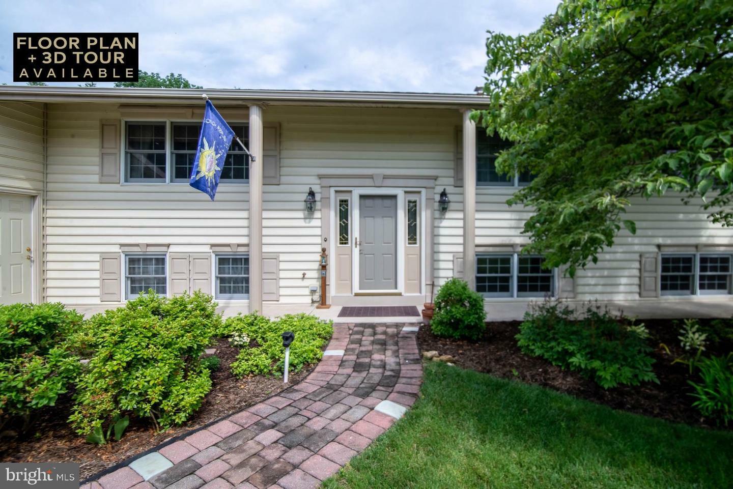 Property Photo:  13 Covington Drive  PA 17345 