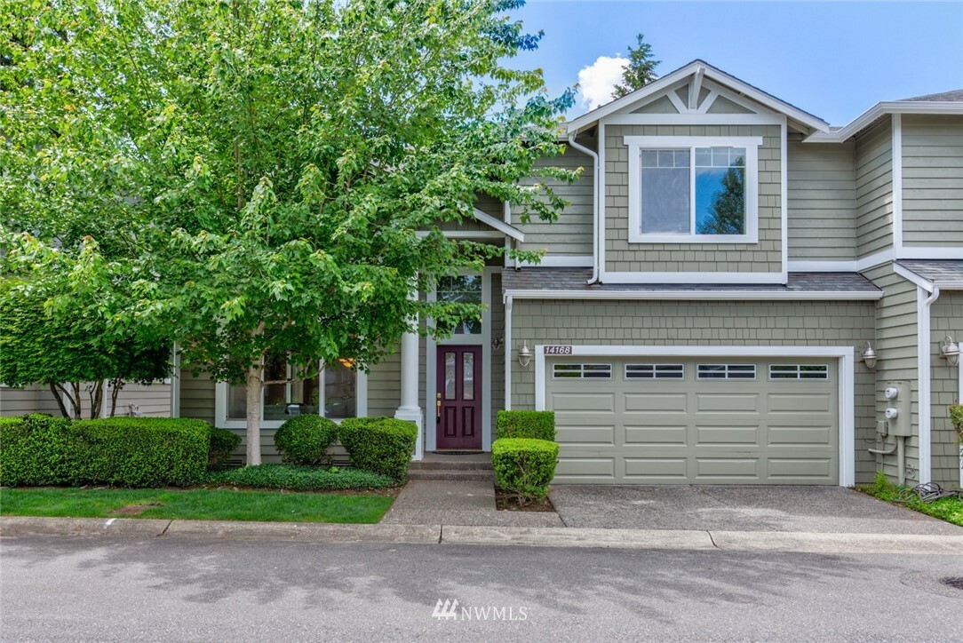 Property Photo:  14160 SE 8th Street 14168  WA 98007 