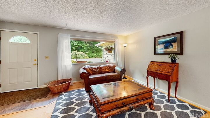 Property Photo:  409  Pickett Avenue NE  WA 98045 