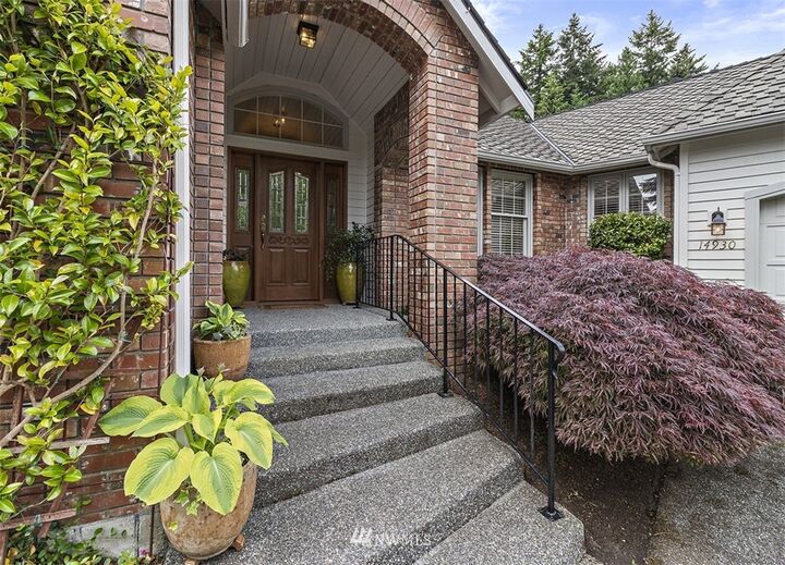 Property Photo: 14930 16th Avenue SE WA 98012