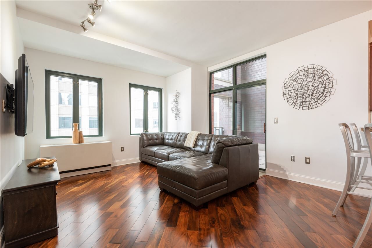 Property Photo: 105 Greene St 504 NJ 07302
