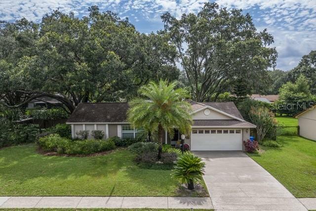 Property Photo: 3413 Little Oak Street FL 33596