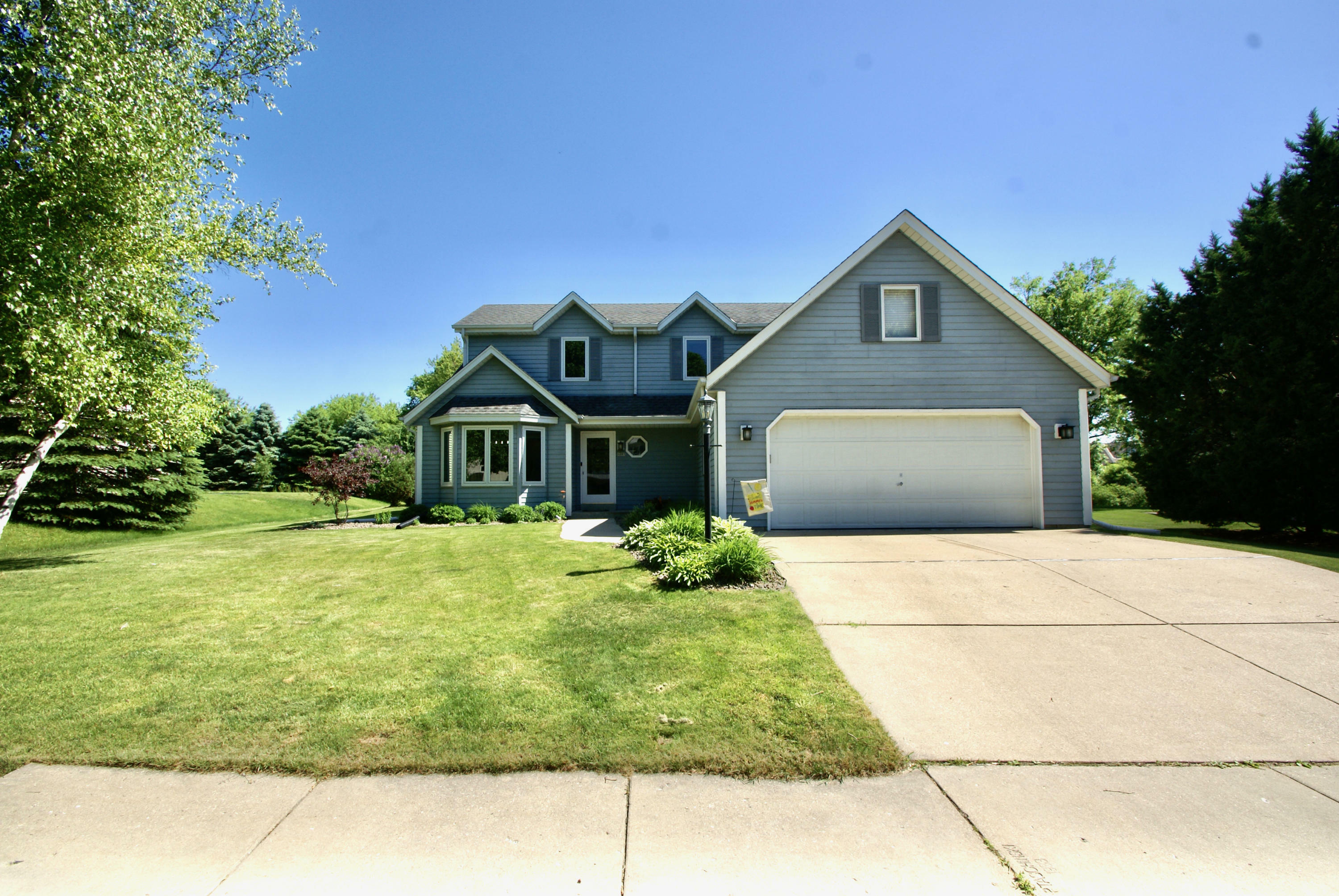 Property Photo: 1293 Swallow Rd WI 53189