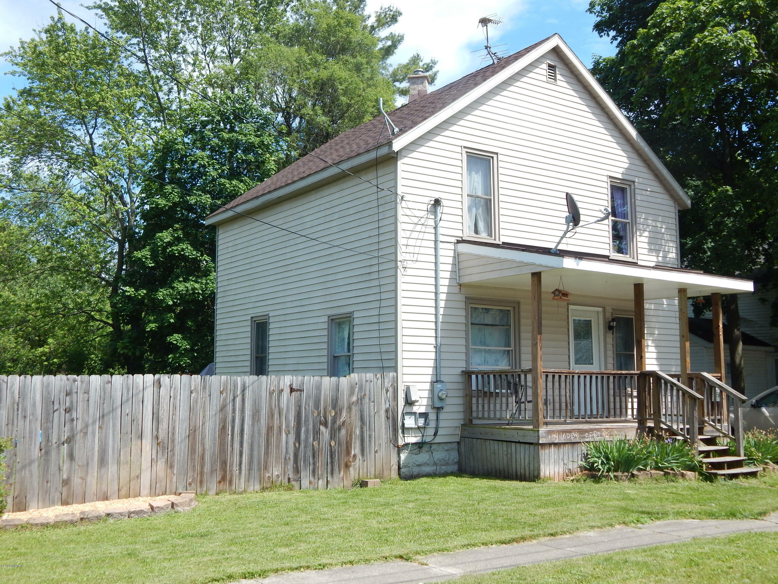 Property Photo:  178 N Elm Street  MI 49345 