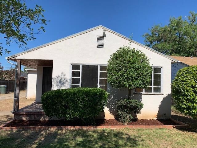 4408 East Nichols Avenue  Sacramento CA 95820 photo