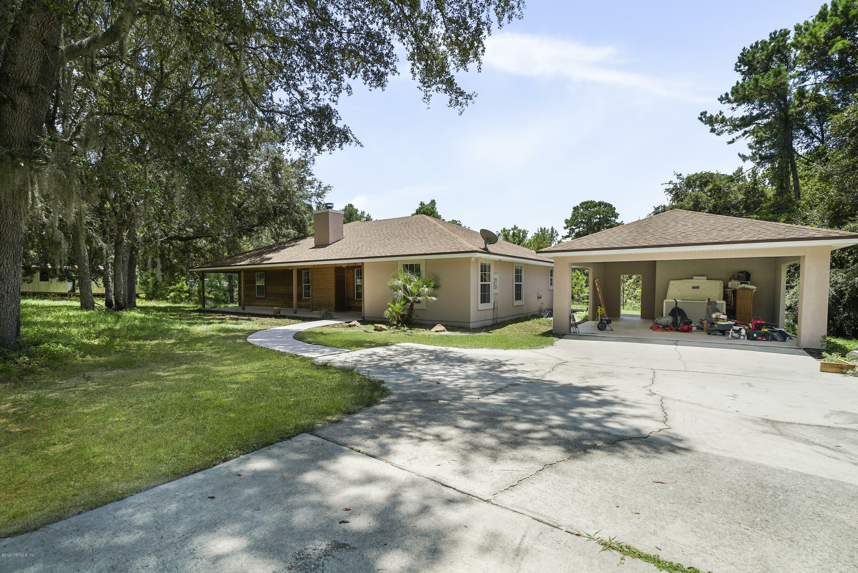 Property Photo:  3607 Eds Court  FL 32043 