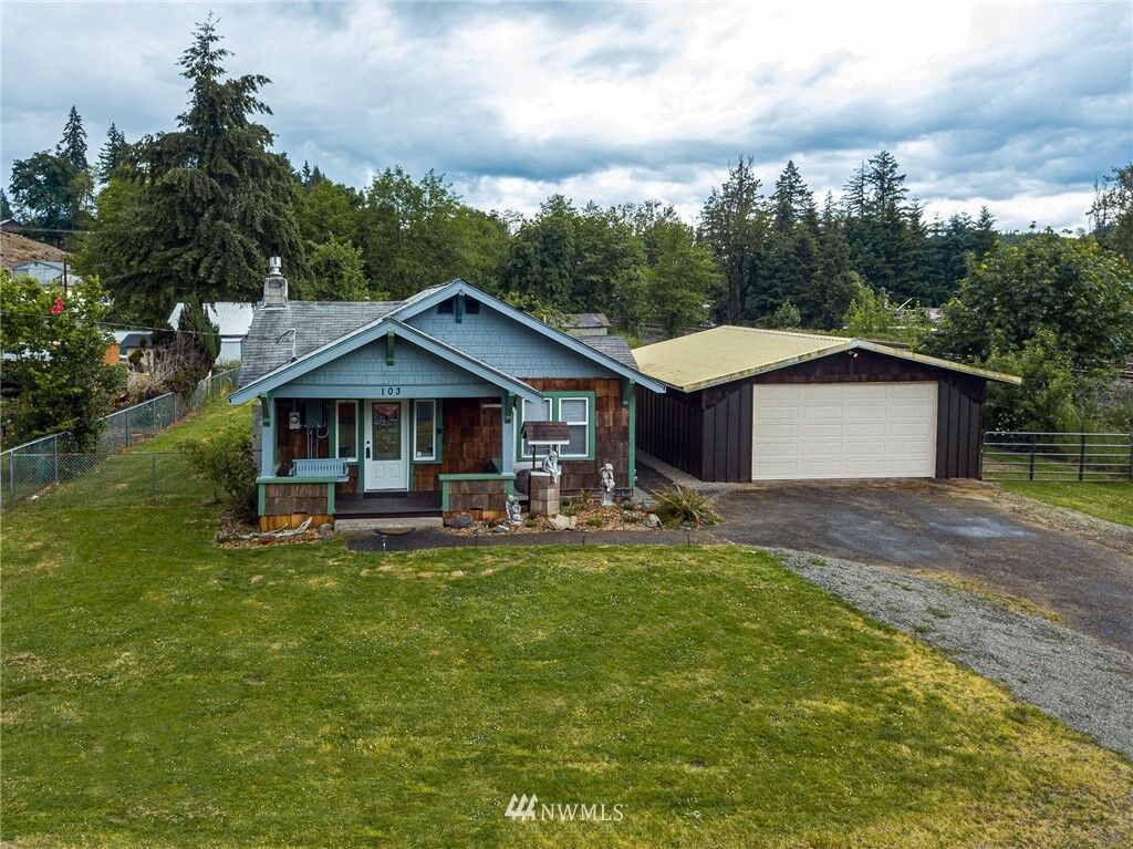 Property Photo: 103 SE Campbell Avenue WA 98596