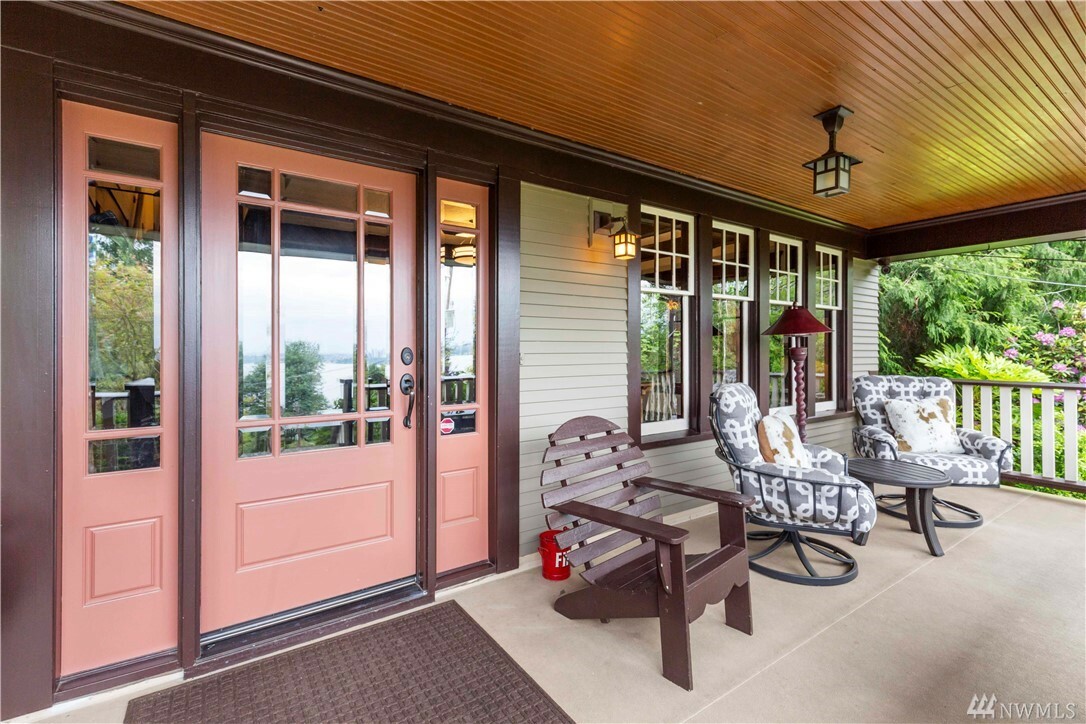 Property Photo: 3611 E Terrace St WA 98122