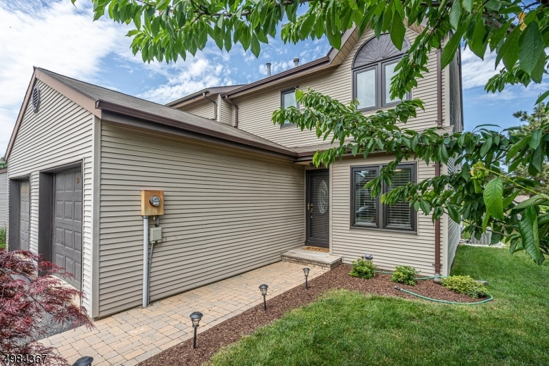 Property Photo: 30 Holly Ct NJ 08822