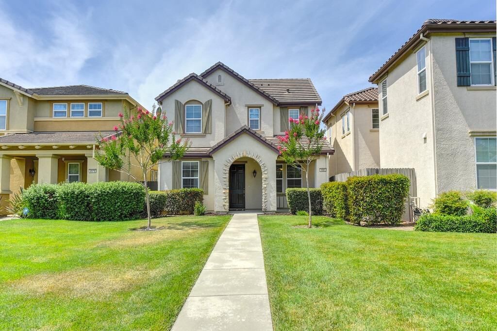 Property Photo: 4985 Madamin Way CA 95835