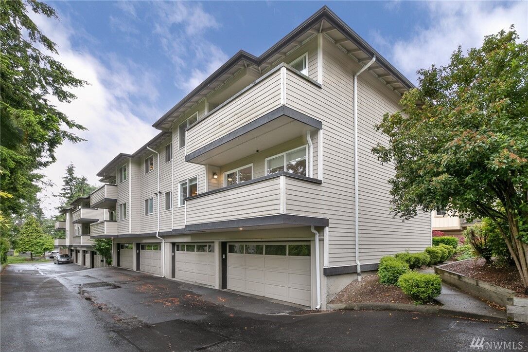 Property Photo:  7409 210th St SW 212  WA 98026 