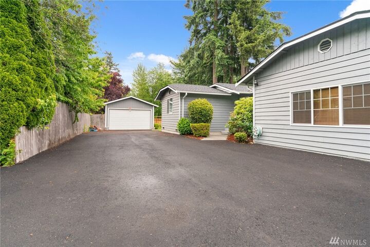 Property Photo:  2312  168th Street SE  WA 98012 