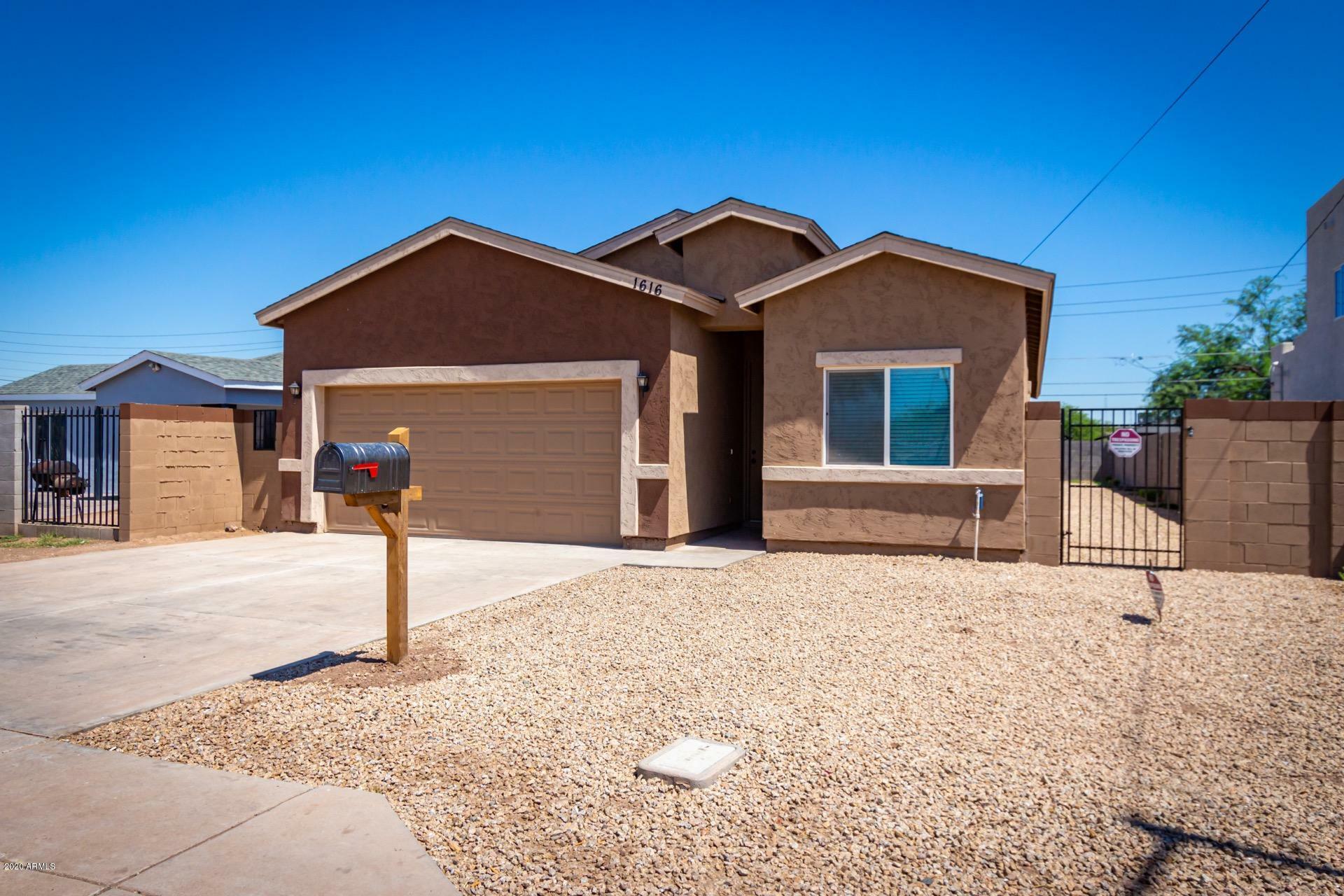 Property Photo:  1616 W Papago Street  AZ 85007 