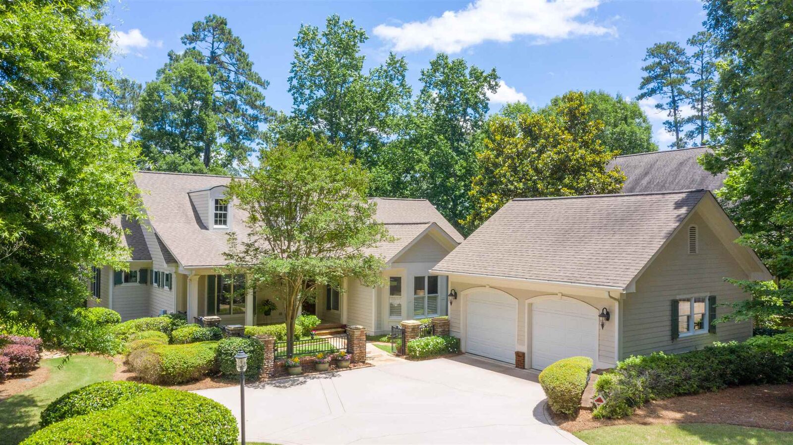 Property Photo: 1141 Gussies Knoll GA 30642