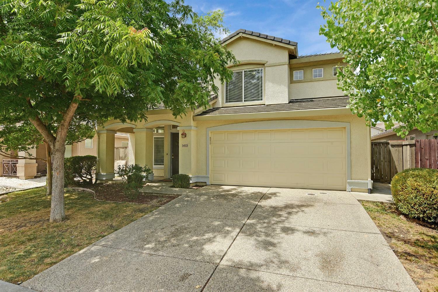 Property Photo:  5415 Lewrosa Way  CA 95835 