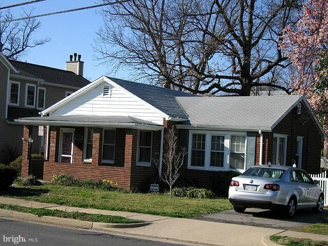 Property Photo:  214 E Monroe Avenue  VA 22301 