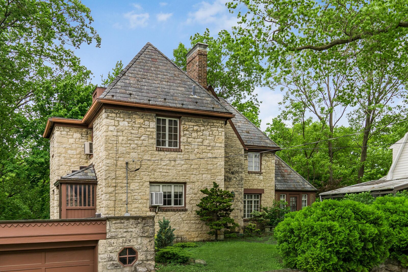 Property Photo:  290 Cliffside Drive  OH 43202 