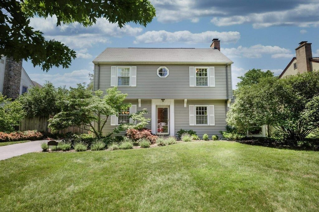 Property Photo:  2705 Kent Road  OH 43221 