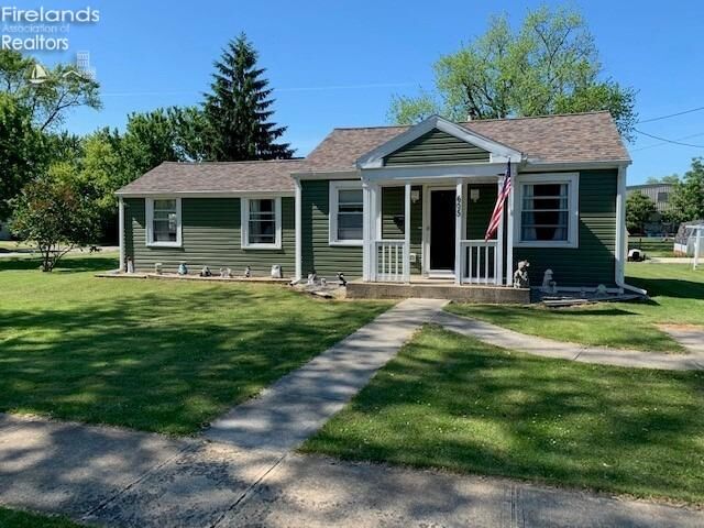 Property Photo:  605 E Fifth Street  OH 43452 