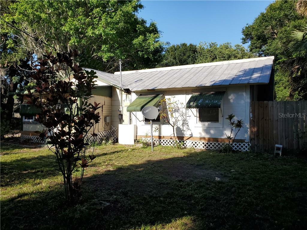 Property Photo:  3019 16th Street Court E  FL 34208 