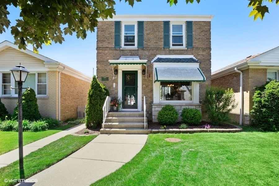 Property Photo:  5338 North Neenah Avenue  IL 60656 