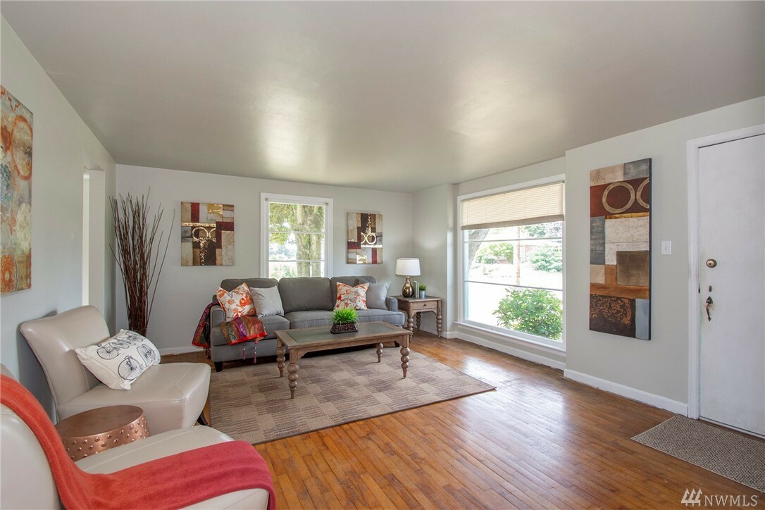 Property Photo: 4922 N 19th St WA 98406