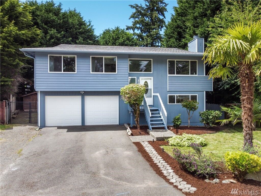 Property Photo:  2704 SW 345th Court  WA 98023 