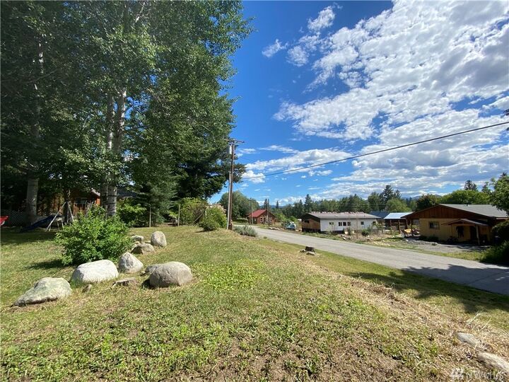 Property Photo: 814 Main Street WA 98862