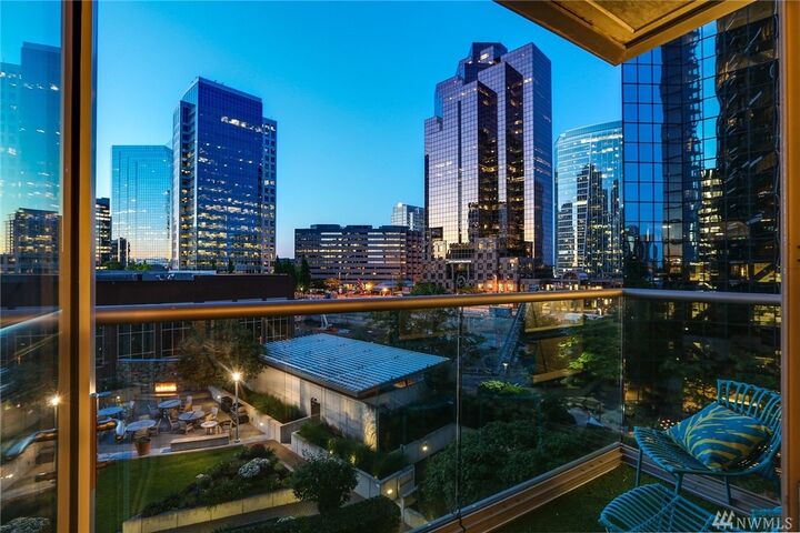 10700 NE 4th Street 908  Bellevue WA 98004 photo